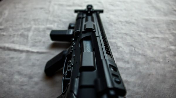 Top 5 raisons d'opter pour un pistolet mitrailleur airsoft